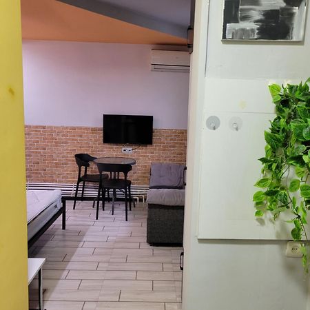 Мини Дом Целиком Около Мед Центра Астхик Hotel Yerevan Exterior photo