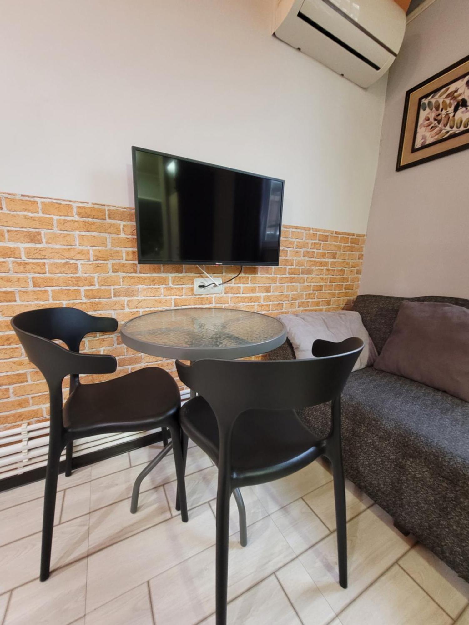 Мини Дом Целиком Около Мед Центра Астхик Hotel Yerevan Exterior photo